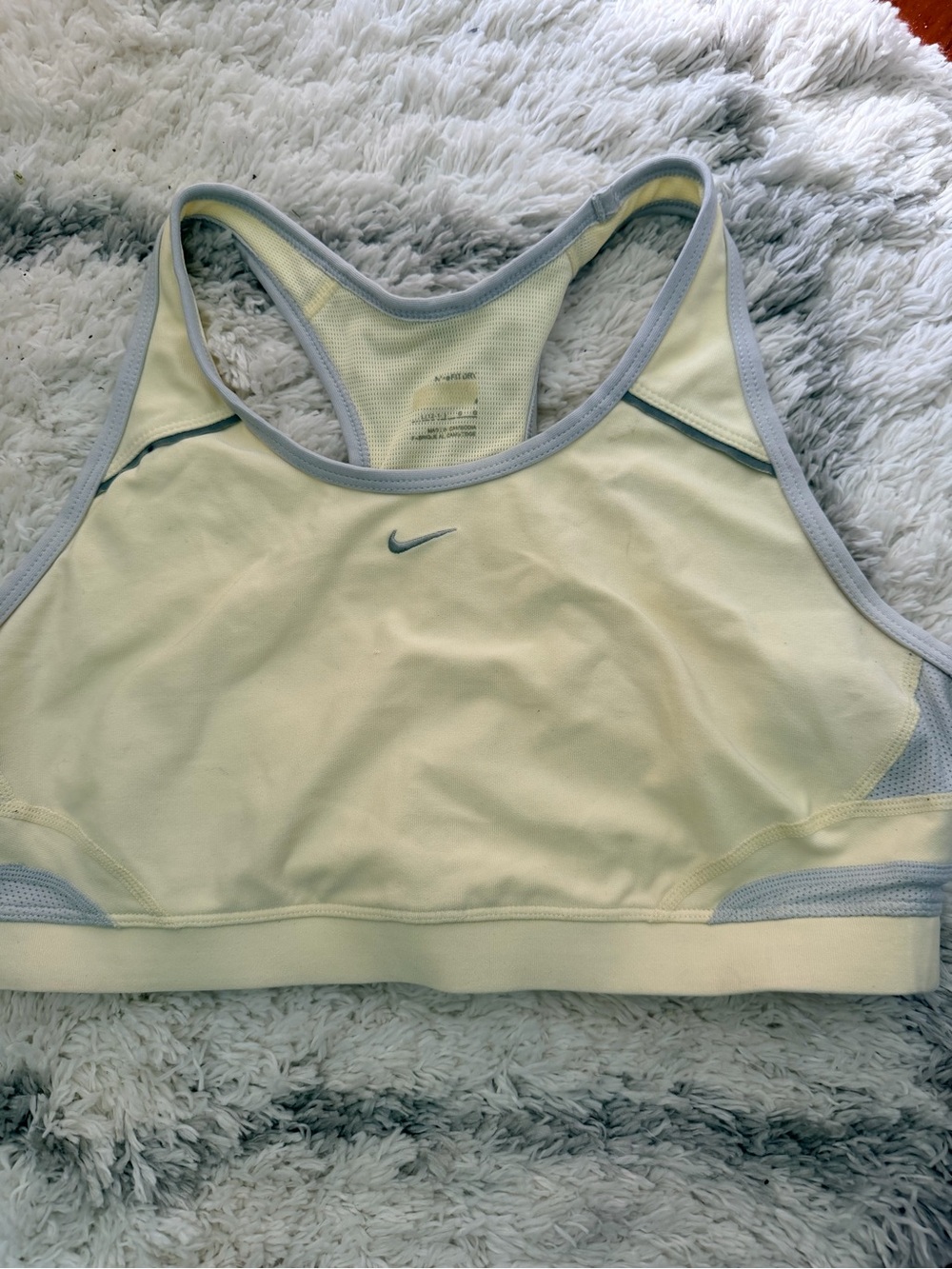 Nike Women’s Pale Yellow Sports Bra with Light Gray Trim